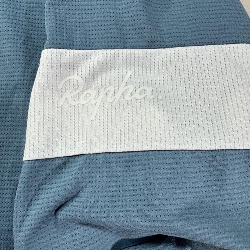 Rapha Flyweight Cycling Jersey Women’s Grey - Picture 2 of 10